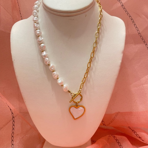 Gold and White Heart Pendant Necklace - Picture 9 of 10